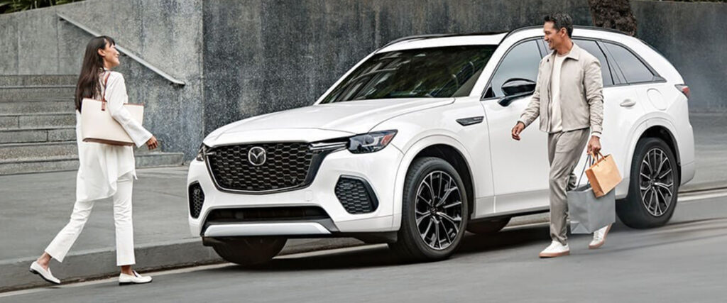 image qui montre l'extérieur du Mazda CX-70.
Image showing the exterior of the 2025 Mazda CX-70.