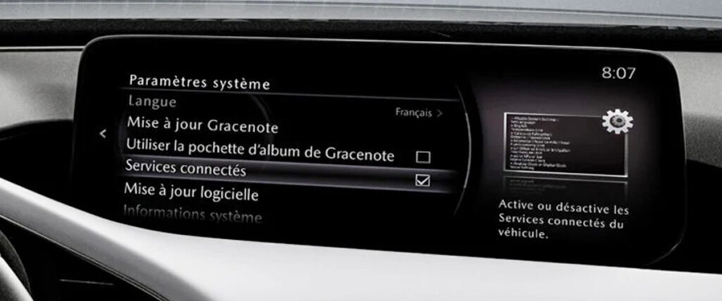 Image qui montre l'infodivertissement de la mazda 3 2025.